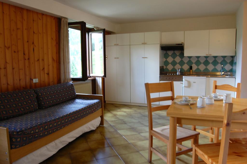 Residence Rododendro Passo San Pellegrino Δωμάτιο φωτογραφία