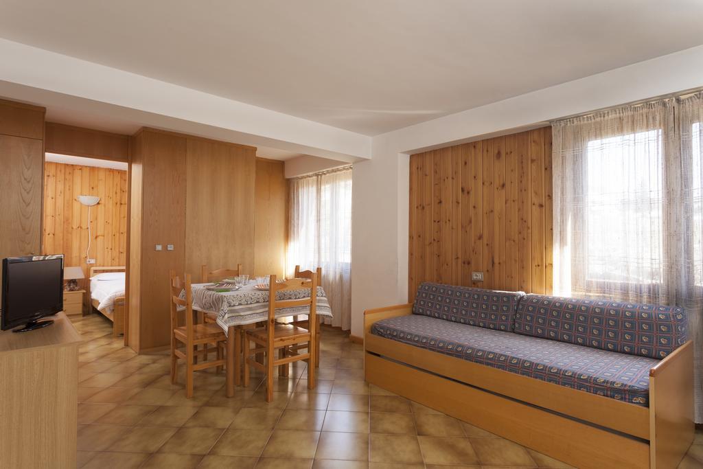 Residence Rododendro Passo San Pellegrino Δωμάτιο φωτογραφία